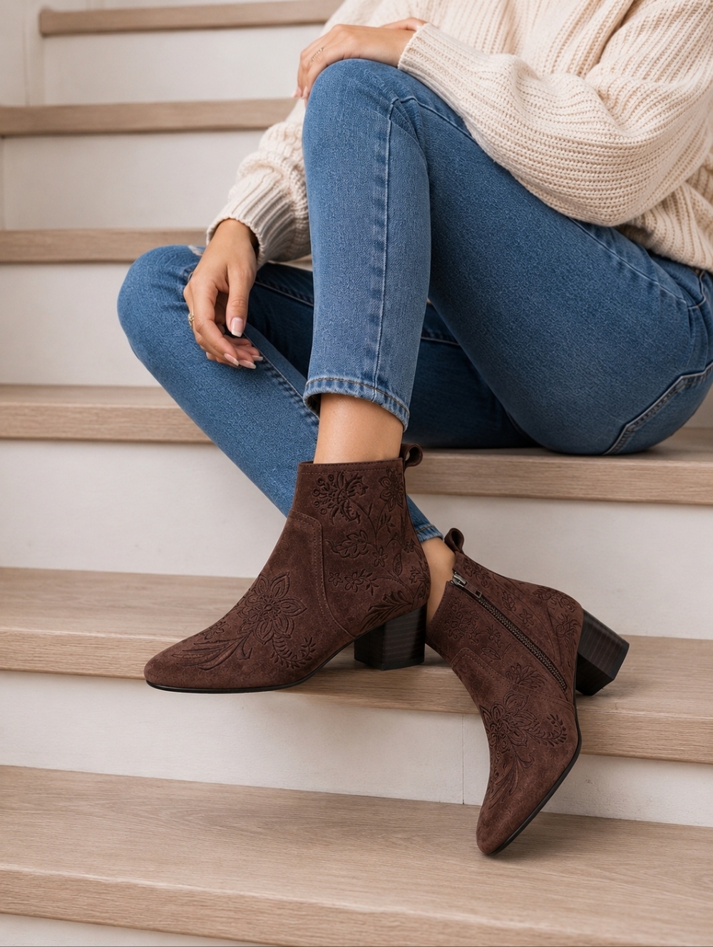 NWT.Johnny Was CHIARA EMBROIDERED SUEDE BOOTIE